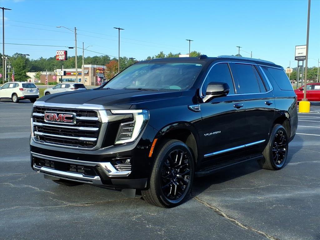 Used 2025 GMC Yukon Elevation w/ Elevation Premium Package AWD/4WD image 1