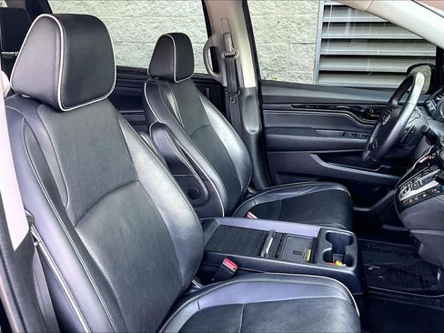 Used 2023 Honda Odyssey Elite image 9