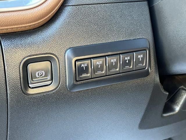 Used 2022 Chevrolet Silverado 3500 High Country AWD/4WD image 35