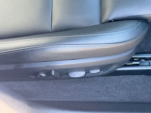 Used 2023 Porsche Taycan Base image 10