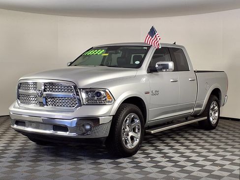 Used 2018 RAM 1500 Laramie RWD image 3