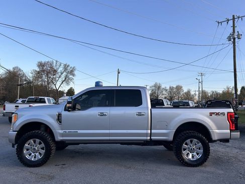 Used 2017 Ford F250 Platinum w/ FX4 Off-Road Package image 10