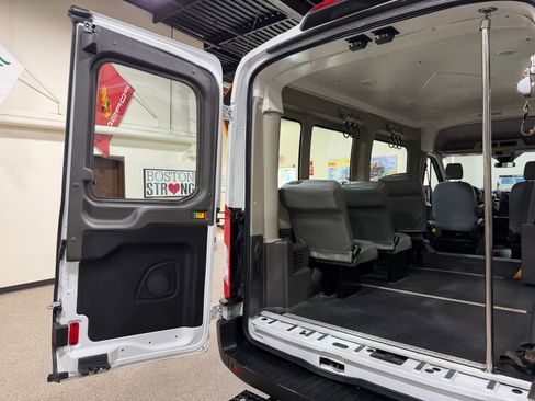 Used 2019 Ford Transit 150 148 Medium Roof image 23