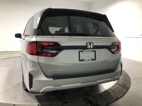 New 2026 Honda Odyssey EX-L image 5