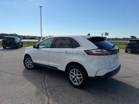 Used 2022 Ford Edge SEL w/ Convenience Package AWD/4WD image 11