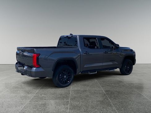 Used 2025 Toyota Tundra Limited AWD/4WD image 5