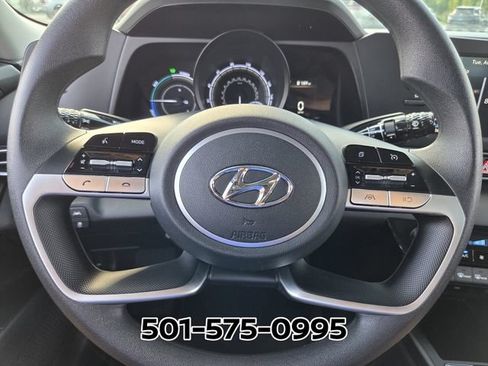 Used 2023 Hyundai Elantra Blue FWD image 32