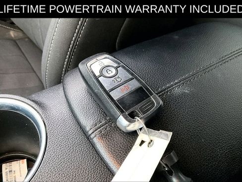 Used 2023 Ford Mustang Coupe RWD image 13
