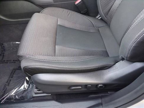 Certified 2025 Subaru Outback Premium image 15