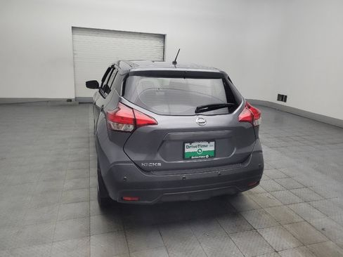 Used 2020 Nissan Kicks S FWD image 6