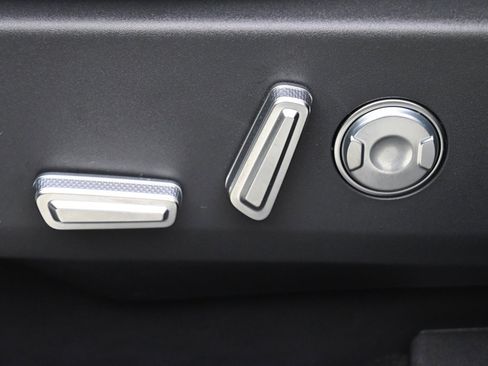 New 2026 Lincoln Nautilus Reserve image 14