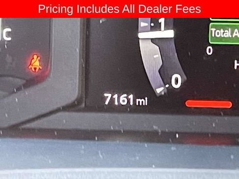 Used 2025 Toyota 4Runner SR5 AWD/4WD image 25