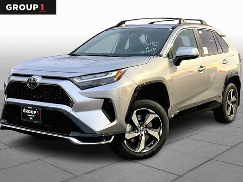 New 2025 Toyota RAV4 SE image 1