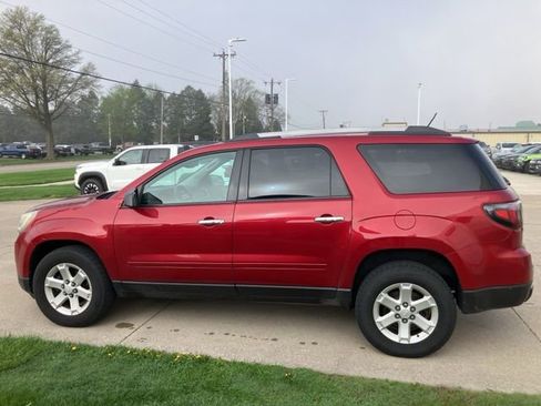 Used 2014 GMC Acadia SLE image 9