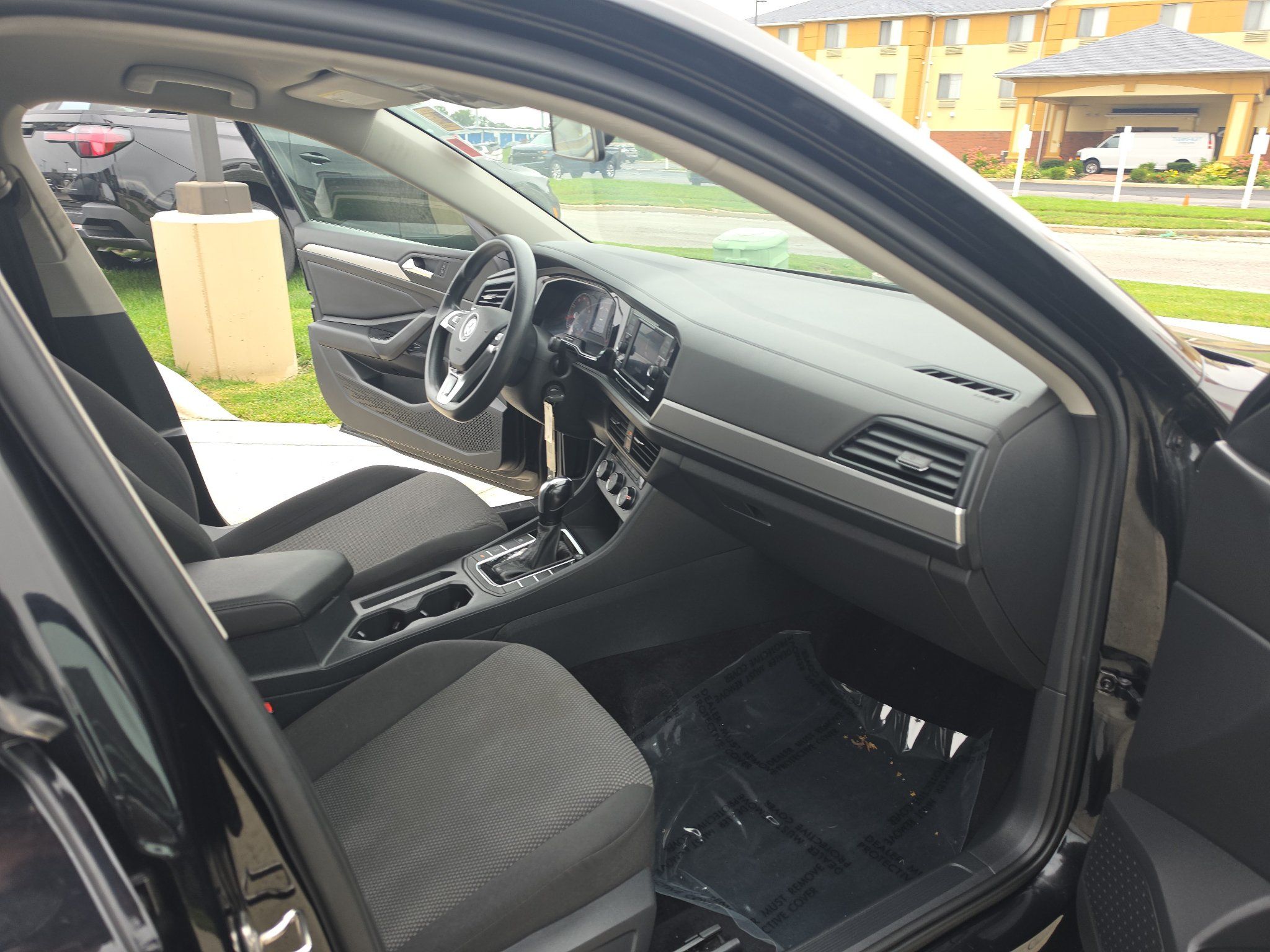 Used 2021 Volkswagen Jetta S w/ Driver Assistance Package FWD image 11