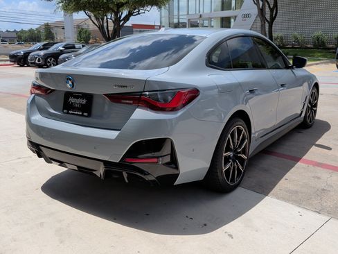 Used 2022 BMW i4 eDrive40 w/ M Sport Package RWD image 10