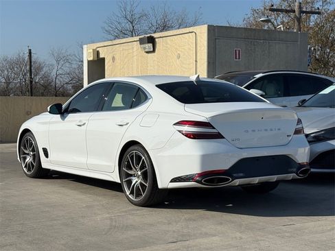 Used 2022 Genesis G70 3.3T image 8
