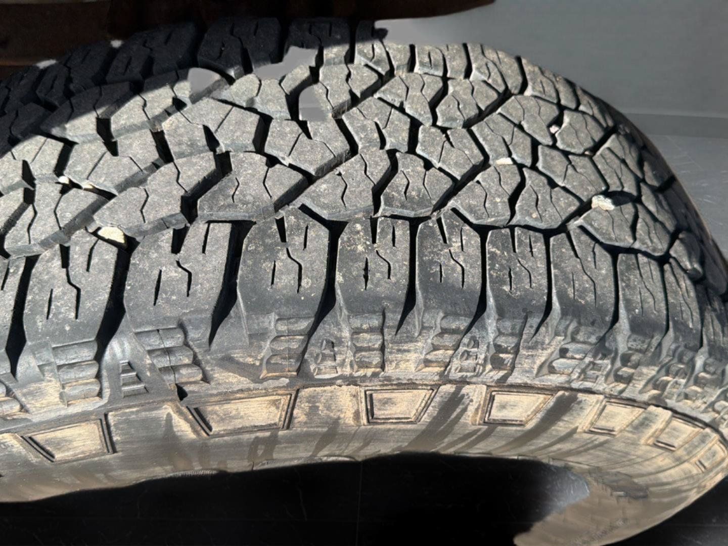 Used 2001 Ford F350 XLT AWD/4WD image 23