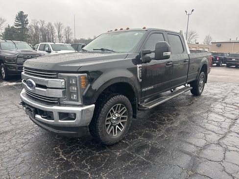 Used 2017 Ford F350 Lariat w/ Lariat Value Package image 4