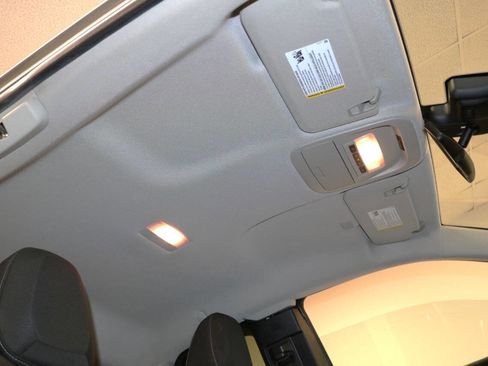 Used 2022 Chevrolet Colorado LT w/ Fleet Safety Package image 72