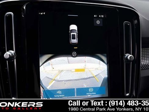 Used 2023 Volvo XC40 B5 Ultimate w/ Protection Package Premier image 35