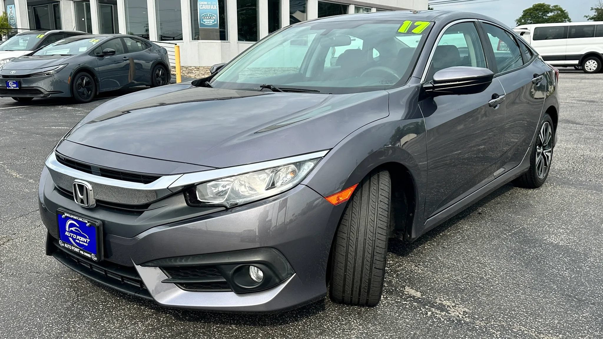 Used 2017 Honda Civic EX-T image 1