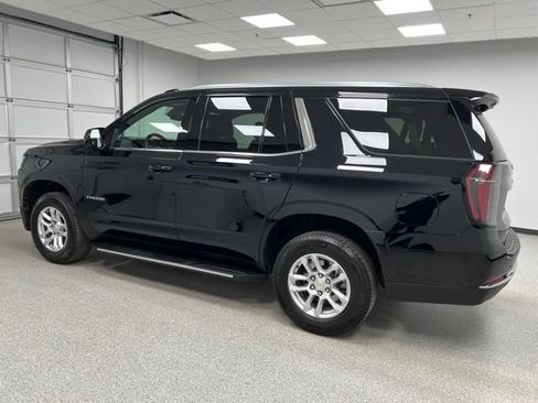 Used 2025 Chevrolet Tahoe LT AWD/4WD image 6