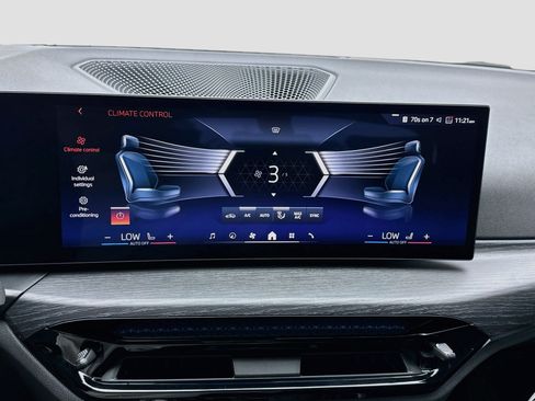 Used 2025 BMW i4 eDrive40 w/ M Sport Package RWD image 12