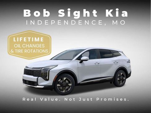 New 2026 Kia Sportage LX w/ LX Convenience Package FWD image 3