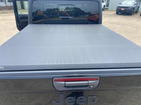 Used 2022 Jeep Gladiator Sport AWD/4WD image 33