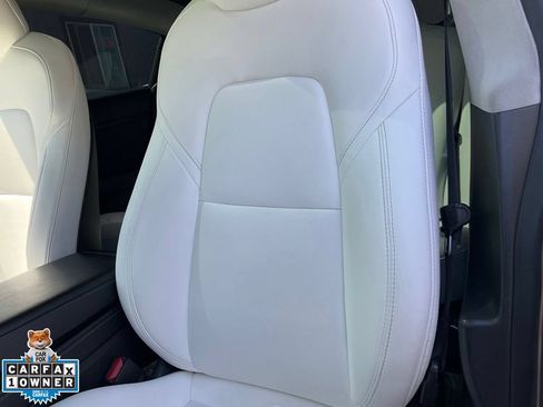 Used 2022 Tesla Model 3 Long Range AWD/4WD image 17