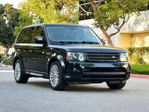 Used 2012 Land Rover Range Rover Sport HSE AWD/4WD image 2