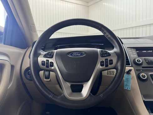 Used 2018 Ford Taurus SEL FWD image 19