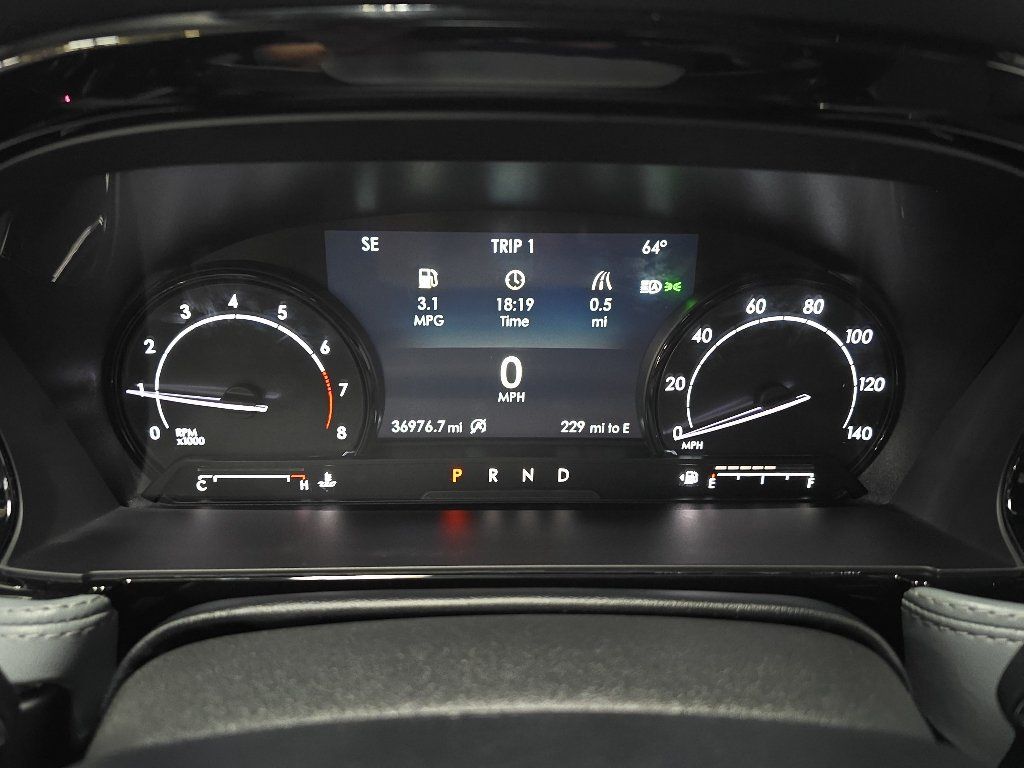 Used 2021 Lincoln Corsair AWD w/ Premium Package image 22