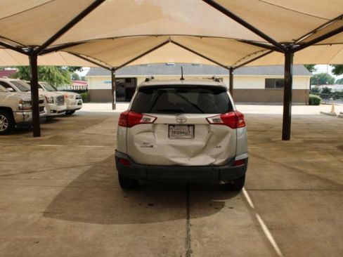 Used 2015 Toyota RAV4 XLE image 6
