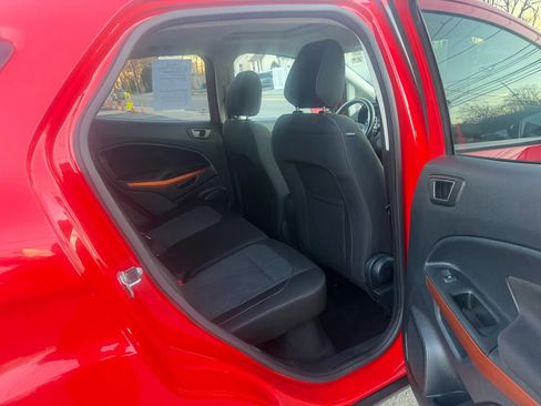 Used 2021 Ford EcoSport SE w/ SE Convenience Package image 29