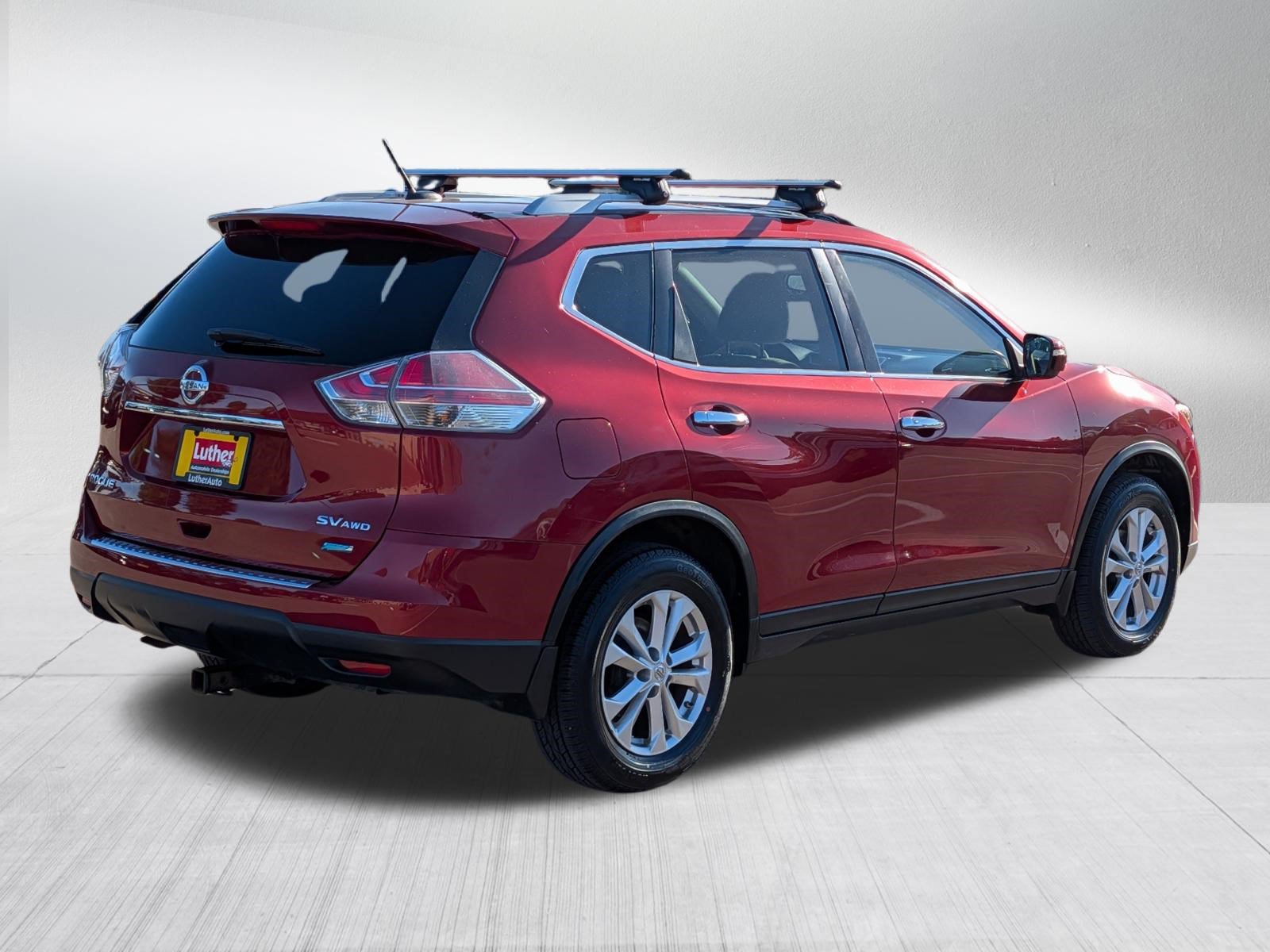 Used 2014 Nissan Rogue SV AWD/4WD image 3