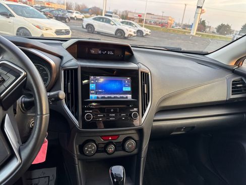 Used 2019 Subaru Crosstrek 2.0i Premium w/ Popular Package #2 image 10