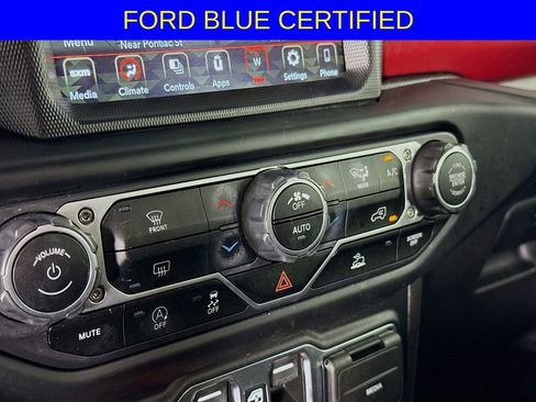 Used 2023 Jeep Wrangler Unlimited Rubicon image 16