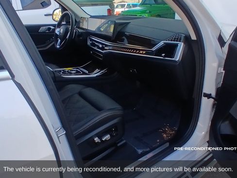 Used 2026 BMW X7 xDrive40i AWD/4WD image 15