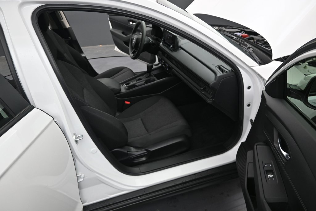 Certified 2025 Honda Accord LX image 14