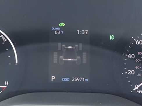 Used 2023 Toyota Sienna XLE w/ XLE Plus Package AWD/4WD image 29