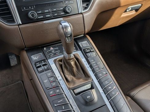 Used 2018 Porsche Macan S AWD/4WD image 21
