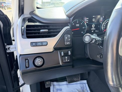 Used 2019 GMC Yukon Denali w/ Open Road Package image 17