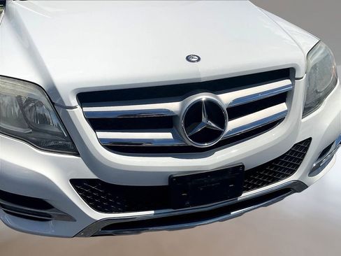 Used 2015 Mercedes-Benz GLK 350 4MATIC image 33