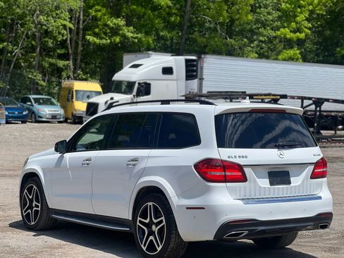 Used 2017 Mercedes-Benz GLS 550 4MATIC image 4