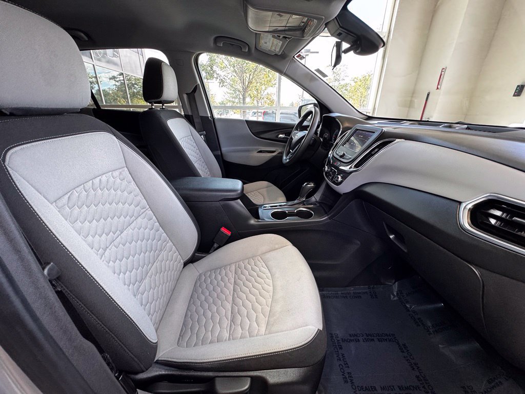 Used 2021 Chevrolet Equinox LS w/ LS Convenience Package AWD/4WD image 41