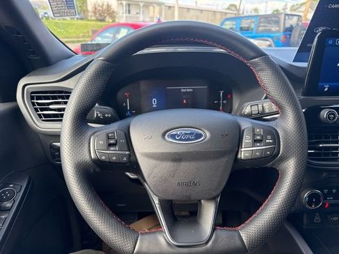 Certified 2025 Ford Escape ST-Line Select AWD/4WD image 20