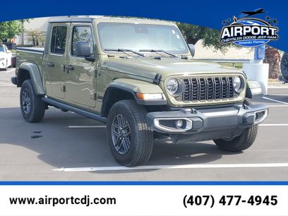 Used 2025 Jeep Gladiator Sport