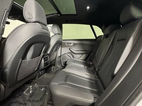 Used 2020 Audi Q8 Premium Plus w/ Premium Plus Package AWD/4WD image 30